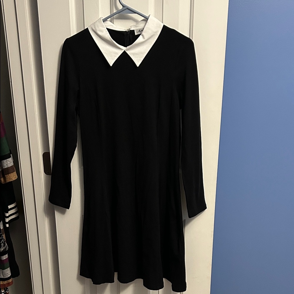 Aphratti Wednesday Addams Dress - Picture 1 of 4